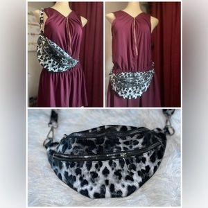 Leopard Patterned Faux Leather Crossbdoy waist Bag gray detachable strap